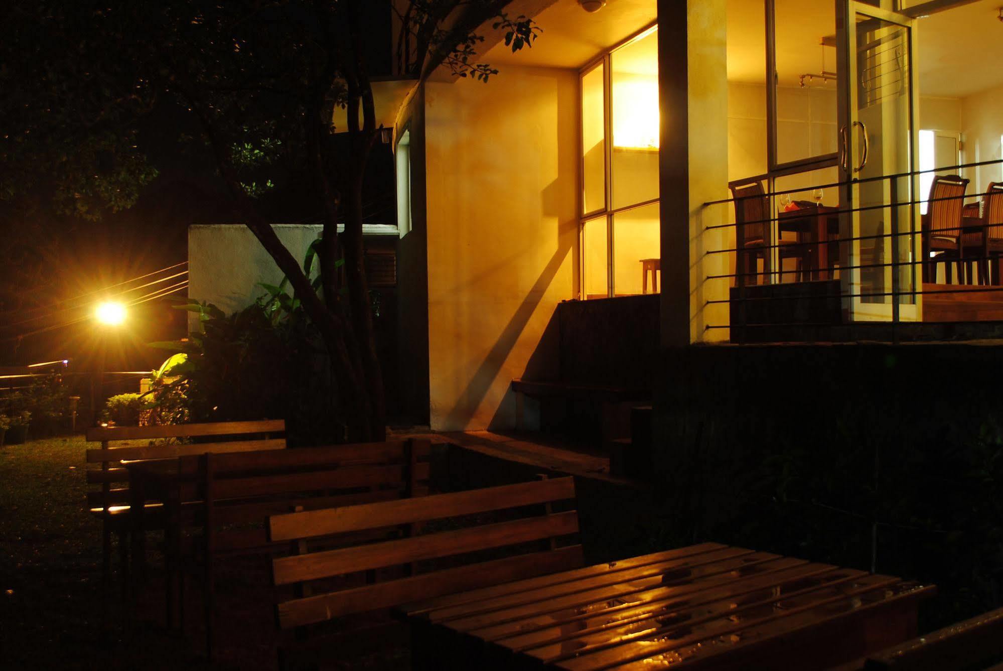 Hotel See Kandy Exterior photo