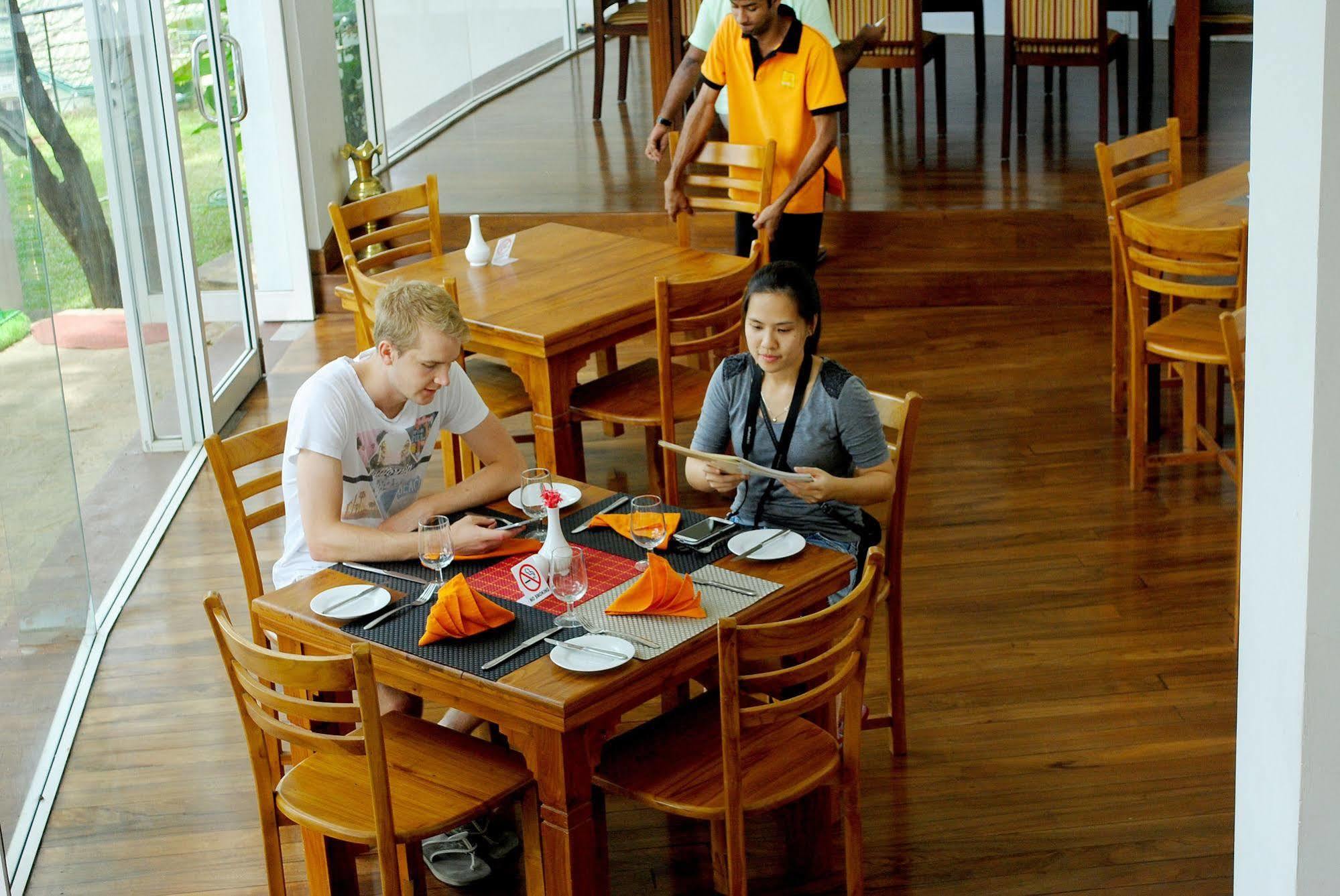 Hotel See Kandy Exterior photo